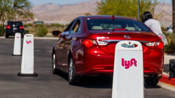 Lyft Insurance Explained (2026 Guide for Arizona Drivers &amp; Passengers)