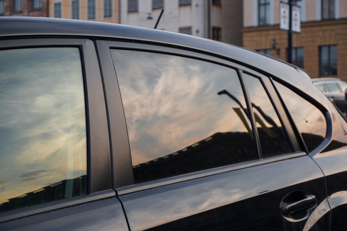 Arizona Tint Laws: What Drivers Need to Know in 2026
